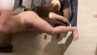 调教蓝色空姐制服黑丝被土豪爆操视频流出
