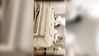 极品OO后清纯三姐妹线下强强联合搞联谊_