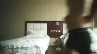 漂亮人妻少妇打牌脱衣娇妻换着操呻吟不断