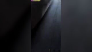 奇葩街射系列专挑时尚美女跟踪到家门口顶臀射精到人家屁股鞋子上