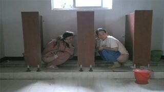佼佼者全景厕拍1镜4位置1