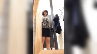 商场女性内衣服饰专卖店