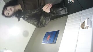 十二月大师级商场偷拍毒辣刁钻后拍