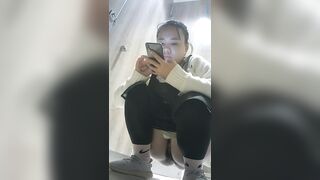 CP经典商场女厕全景偷拍