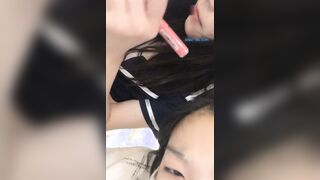 19岁学生妹携女同学下海果茶酱