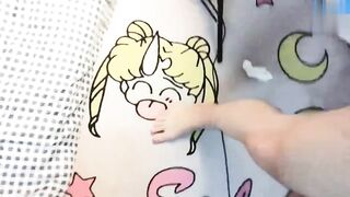 刚过完18岁生日的女儿被爸爸首次玩弄