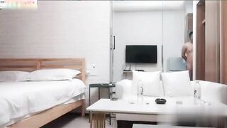 酒店叫来的白嫩外围女