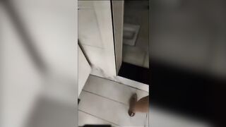 巨乳化妆品推销员被连哄带偏一顿狠操爽翻天