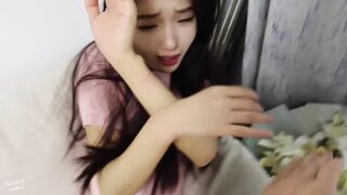 【极品乱伦】男子对丝袜后妈的捆绑调教